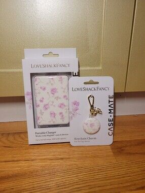 NWT LoveShackFancy x Case-Mate Tech Set Charger & AirTag Charm Ribbon Rosa Flora
